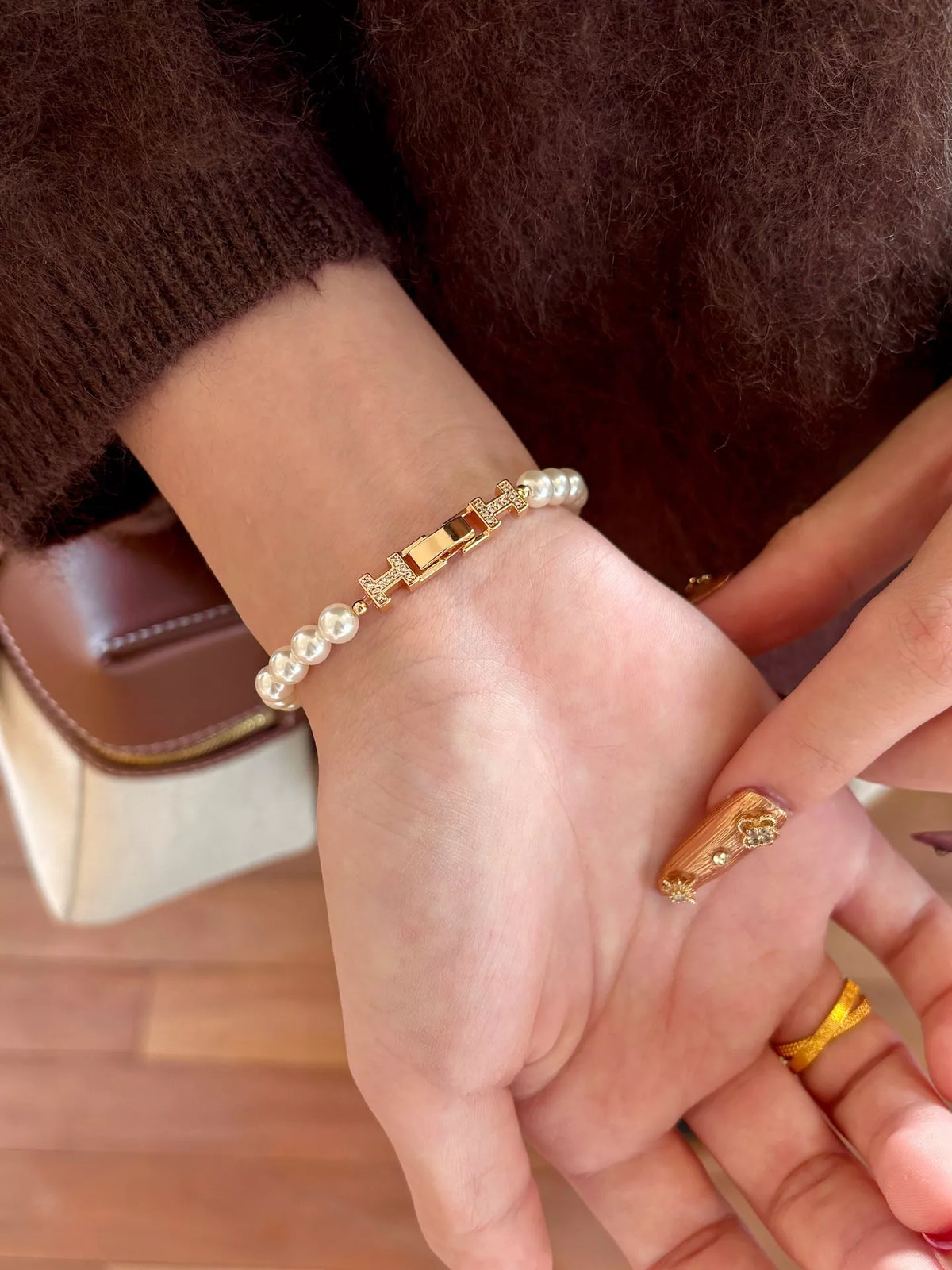 Bracelet Perlé Boucle Double H