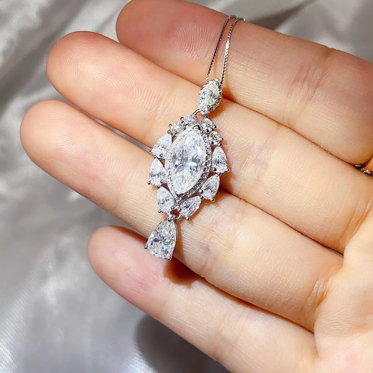 Collier Pendentif Moissanite 3 Carats Argent Sterling 925 – Marquise Fleurie