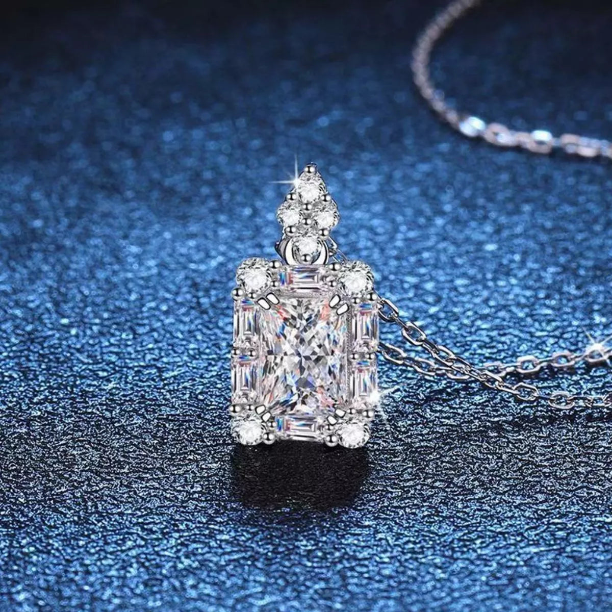 Collier Pendentif Moissanite 1 Carat Argent Sterling 925 – Taille Émeraude