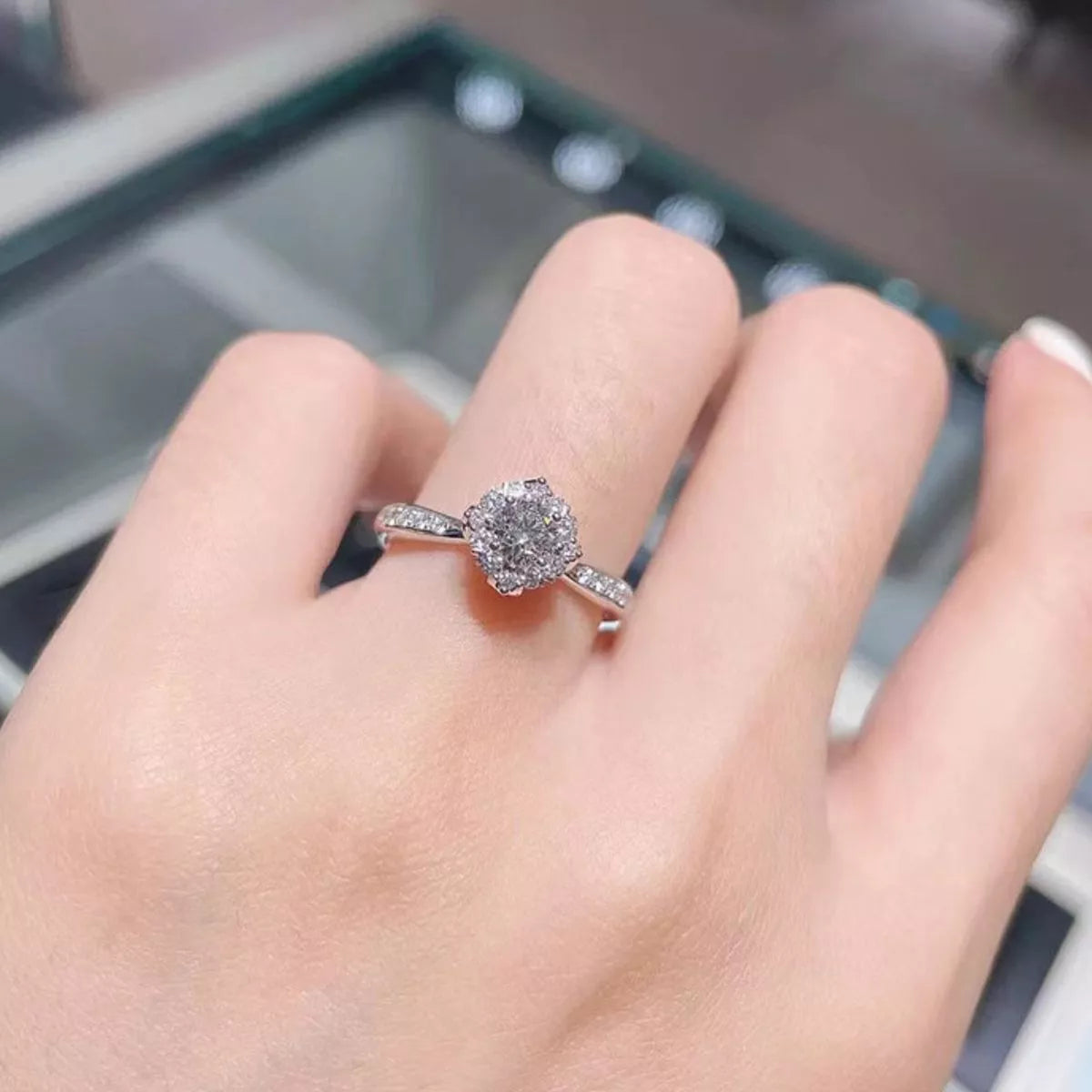 Bague Moissanite 1 Carat Argent Sterling 925 – Solitaire Épaulé