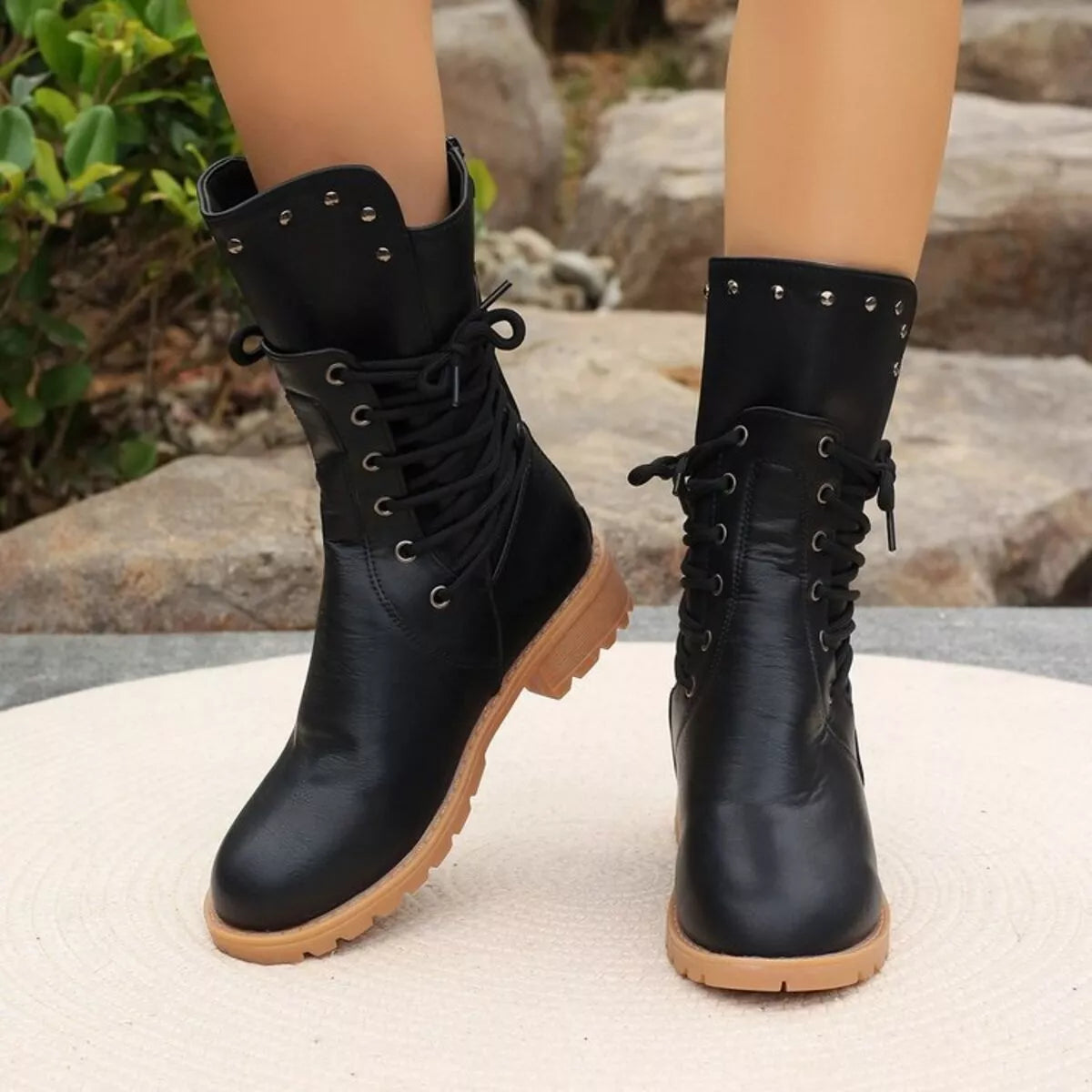 Bottes Cloutées Laçage