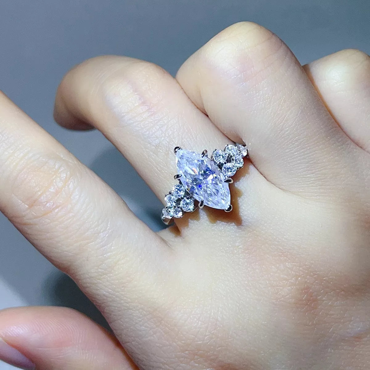 Bague Moissanite 5 Carats Argent Sterling 925 – Marquise Pavée