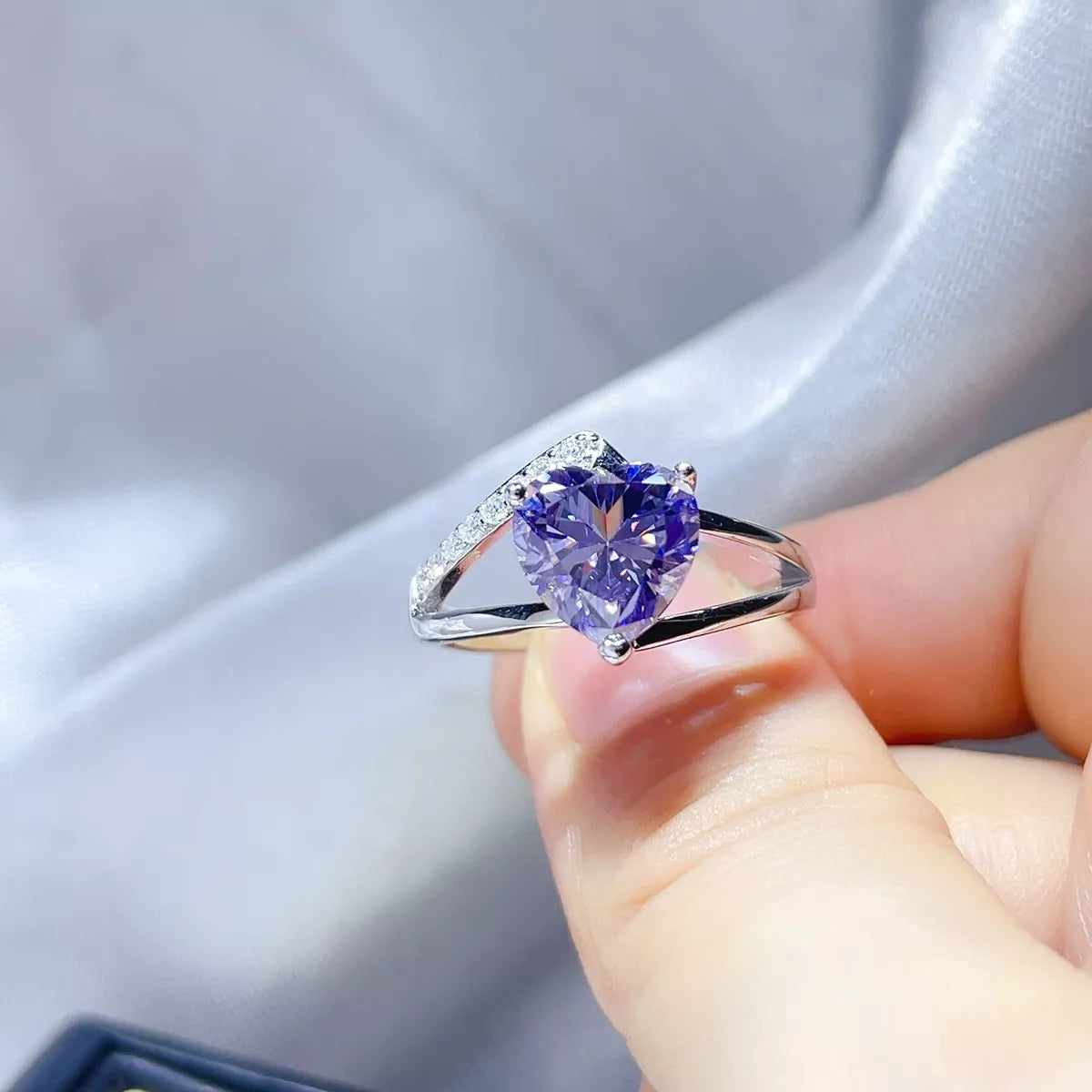 Bague Moissanite 3 Carats Argent Sterling 925 – Cœur Violet Bleu
