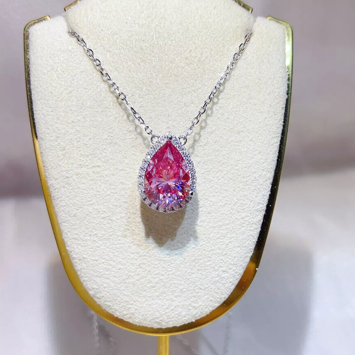 Collier Pendentif Moissanite 5 Carats Argent Sterling 925 – Poire Rose Fuchsia