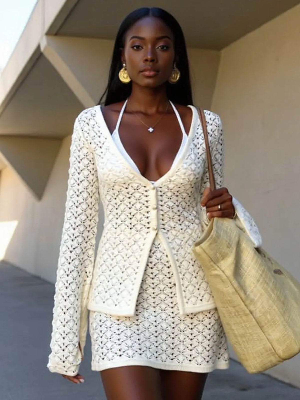 Ensemble Cardigan Crochet Boutonné et Jupe