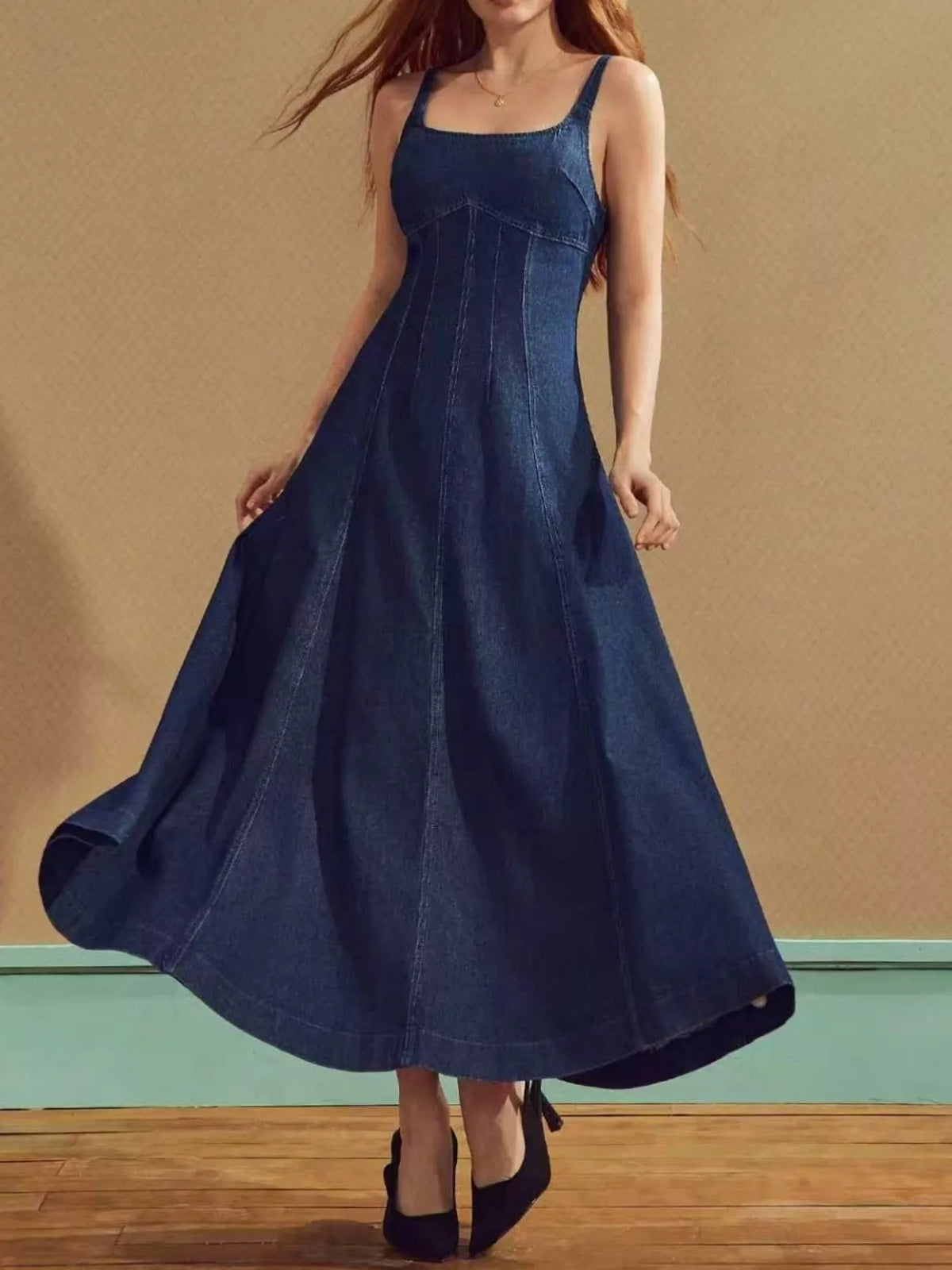 Robe en Jean Col Carré Évasée