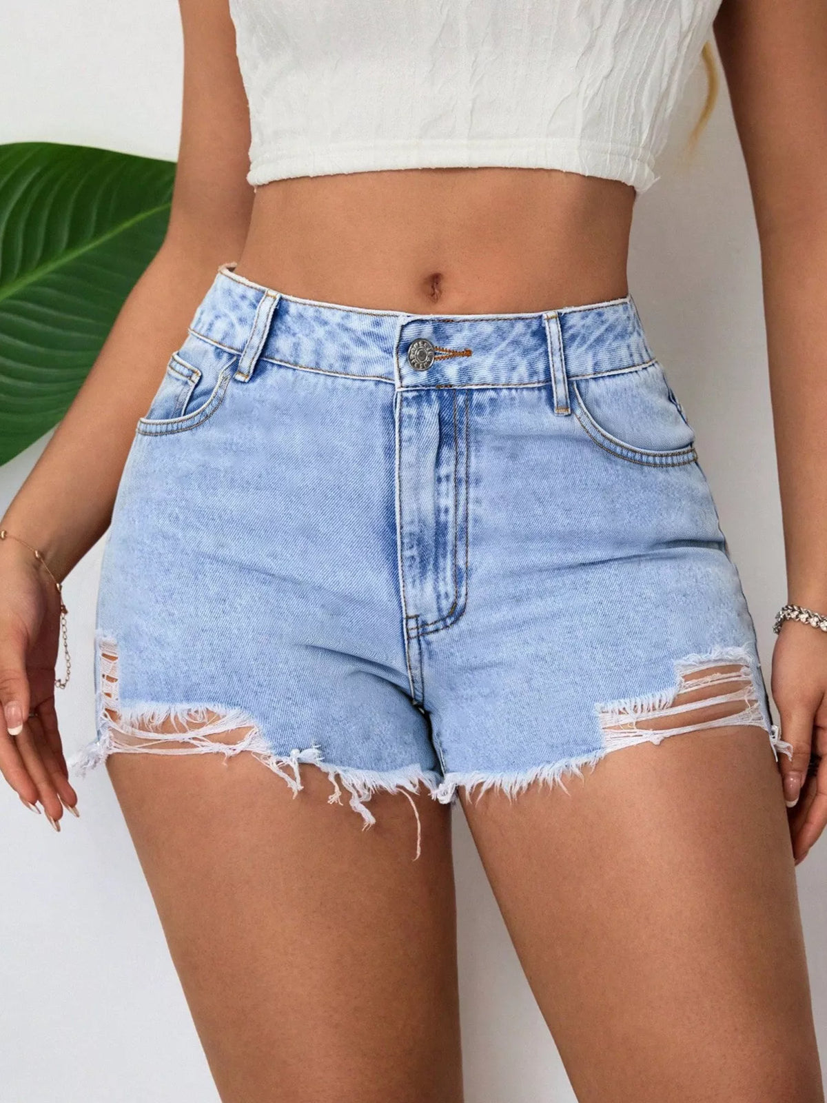Short en Jean Délavé Bord Brut