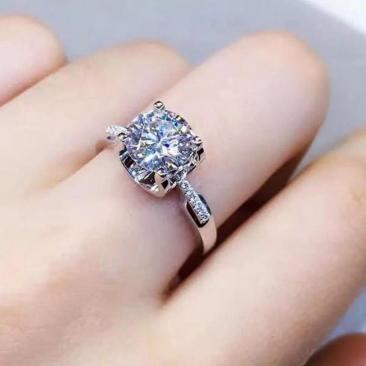 Bague Moissanite 2 Carats Argent Sterling 925 Ajustable – Coussin Quatre Griffes