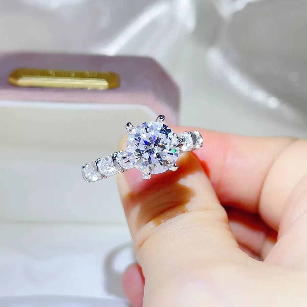 Bague Moissanite 3 Carats Argent Sterling 925 – Ronde Anneau Pavé