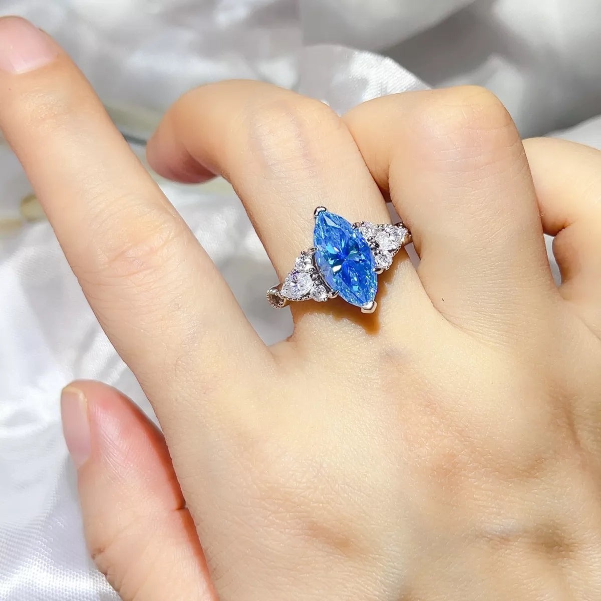 Bague Moissanite 3 Carats Argent Sterling 925 – Losange Bleu Pastel