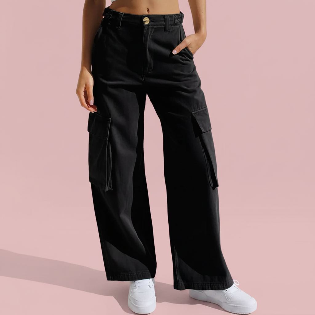 Jean cargo jambe large noir fond rose