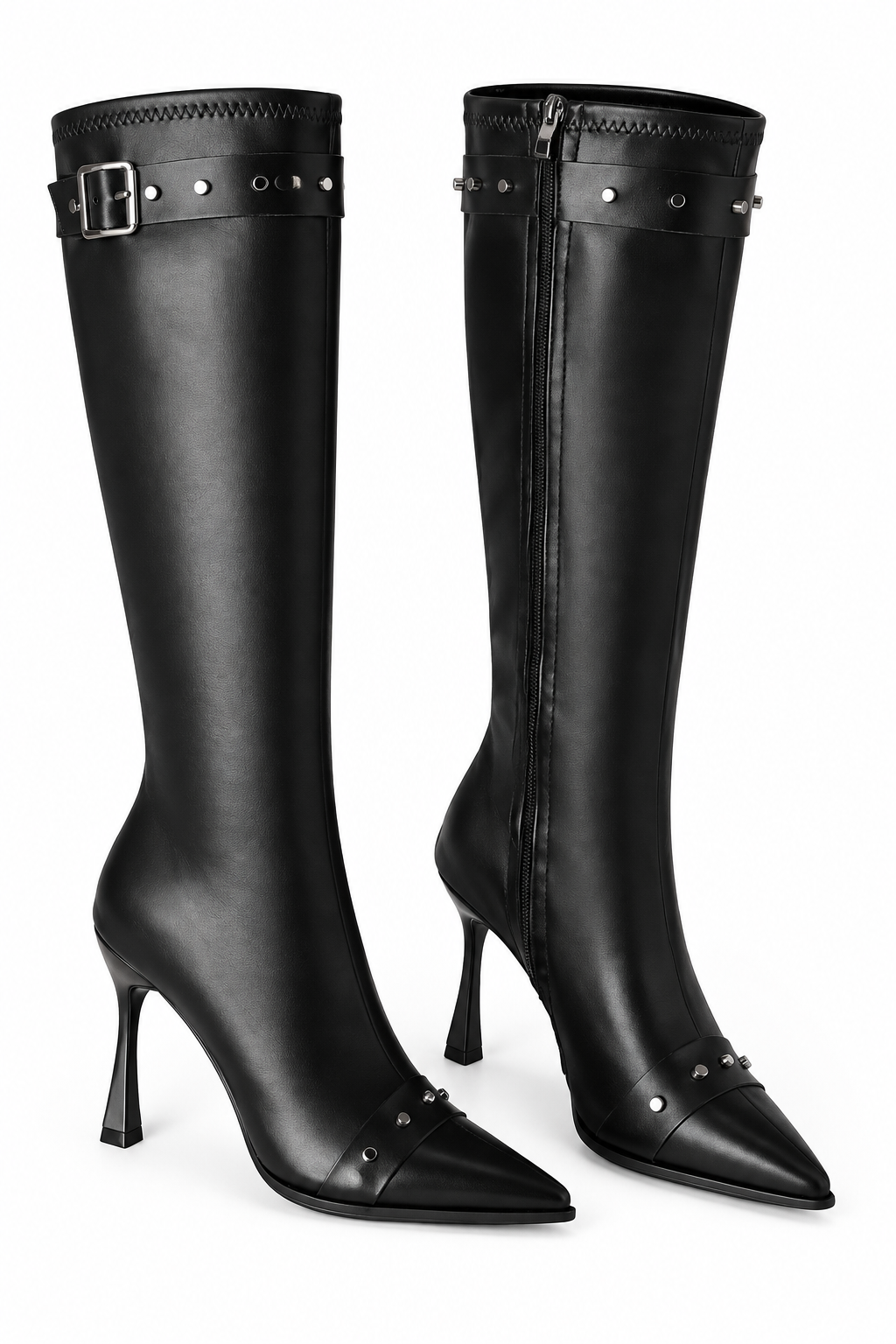 Bottes noires seules, vue trois quarts