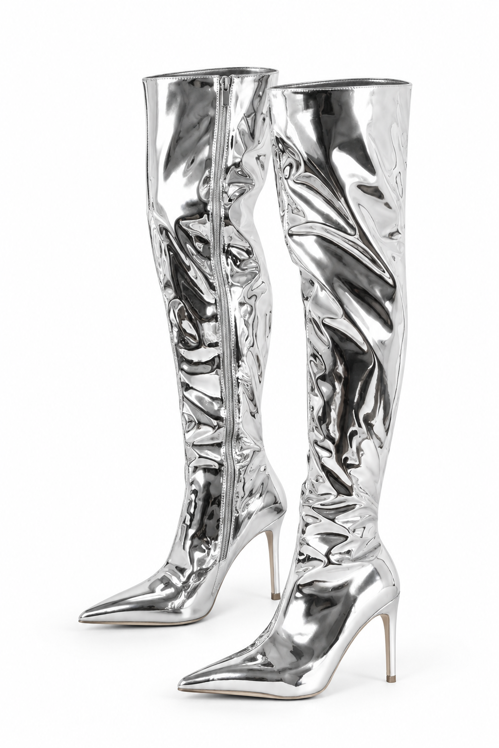 Bottes stiletto argentées seules, vue trois quarts